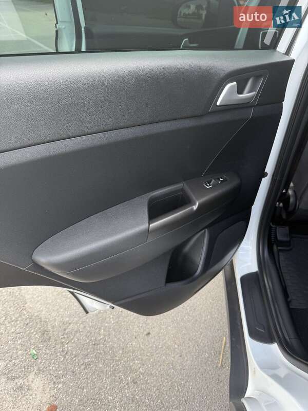 Позашляховик / Кросовер Kia Sportage 2019 в Києві