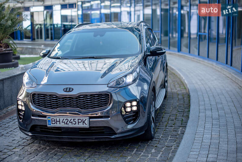 Позашляховик / Кросовер Kia Sportage 2016 в Одесі