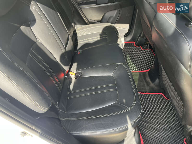Позашляховик / Кросовер Kia Sportage 2012 в Єланці
