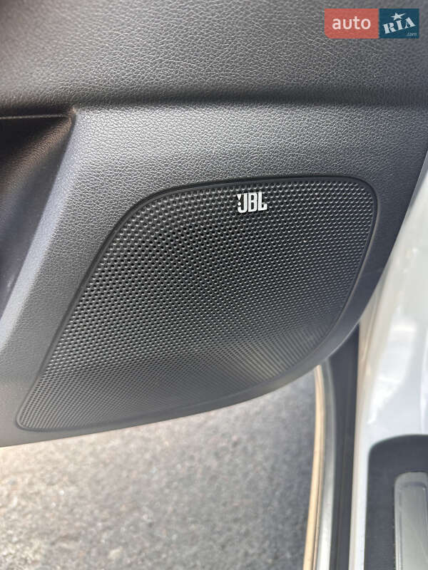 Позашляховик / Кросовер Kia Sportage 2016 в Києві