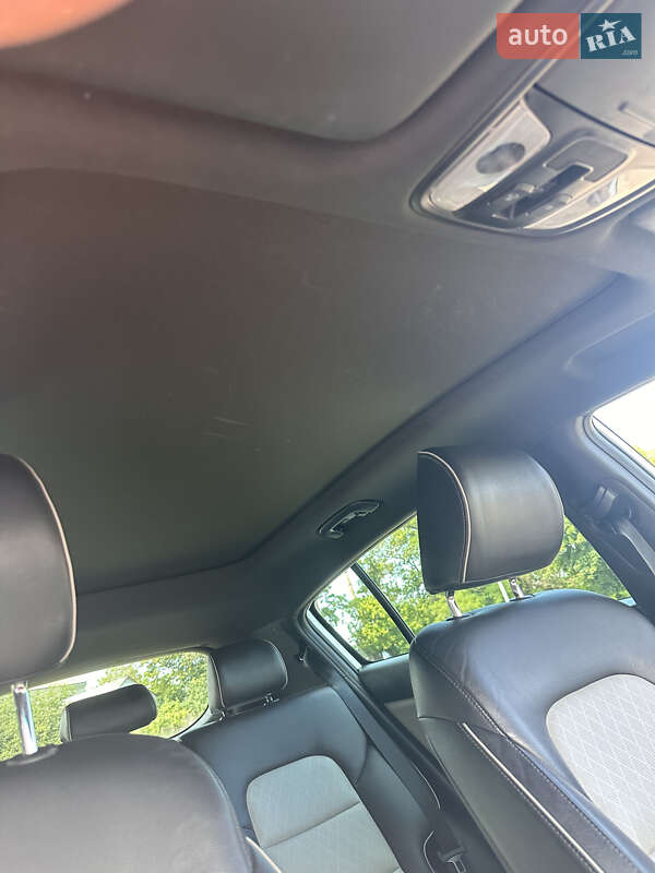 Позашляховик / Кросовер Kia Sportage 2016 в Києві