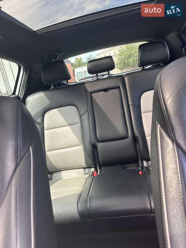 Позашляховик / Кросовер Kia Sportage 2016 в Києві