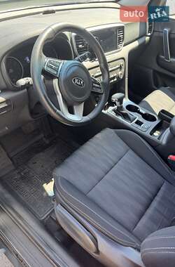 Позашляховик / Кросовер Kia Sportage 2021 в 