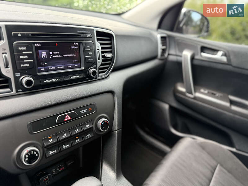Позашляховик / Кросовер Kia Sportage 2015 в Старокостянтинові