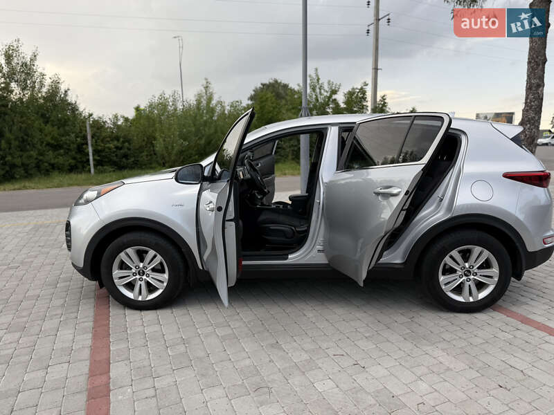 Позашляховик / Кросовер Kia Sportage 2015 в Старокостянтинові