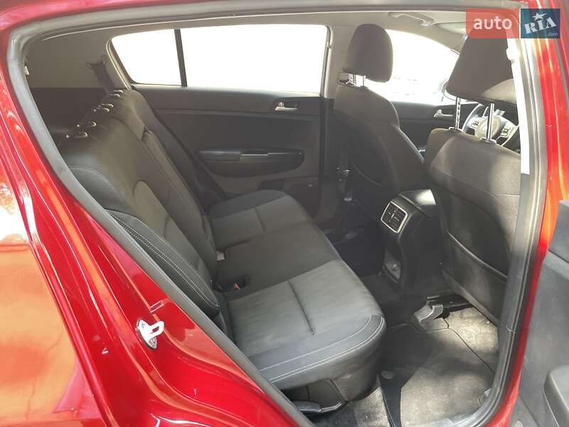 Внедорожник / Кроссовер Kia Sportage 2016 в Одессе