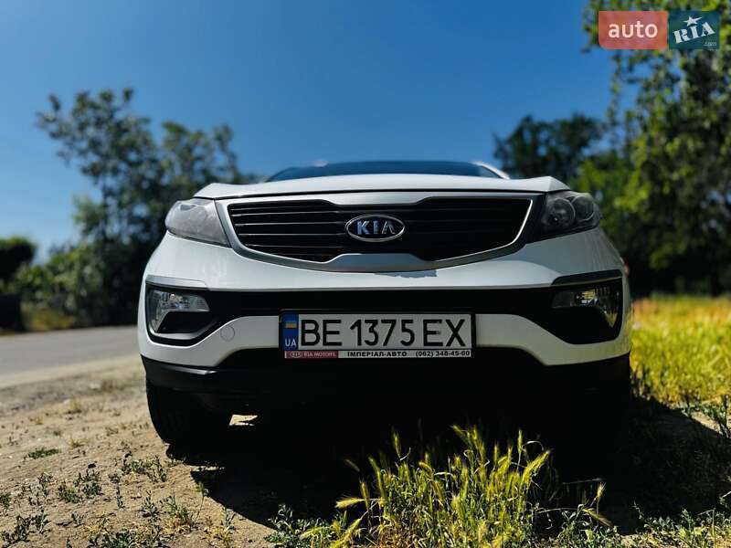 Позашляховик / Кросовер Kia Sportage 2012 в Миколаєві