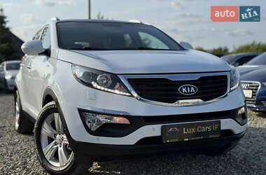 Позашляховик / Кросовер Kia Sportage 2012 в Івано-Франківську