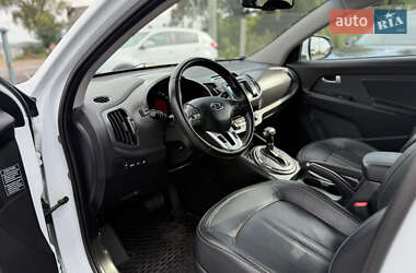 Внедорожник / Кроссовер Kia Sportage 2011 в 
