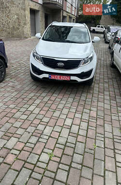 Позашляховик / Кросовер Kia Sportage 2014 в 