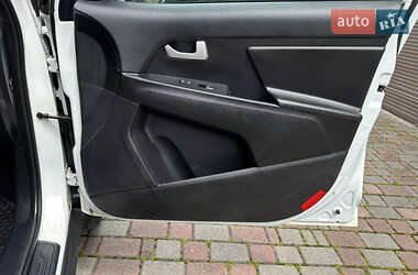 Позашляховик / Кросовер Kia Sportage 2014 в 