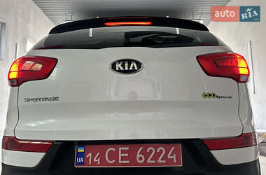 Позашляховик / Кросовер Kia Sportage 2014 в 