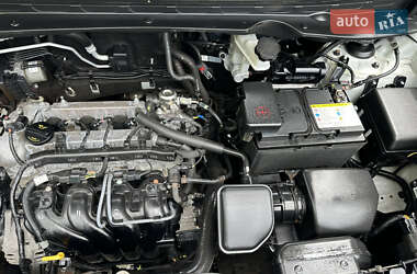 Позашляховик / Кросовер Kia Sportage 2014 в 