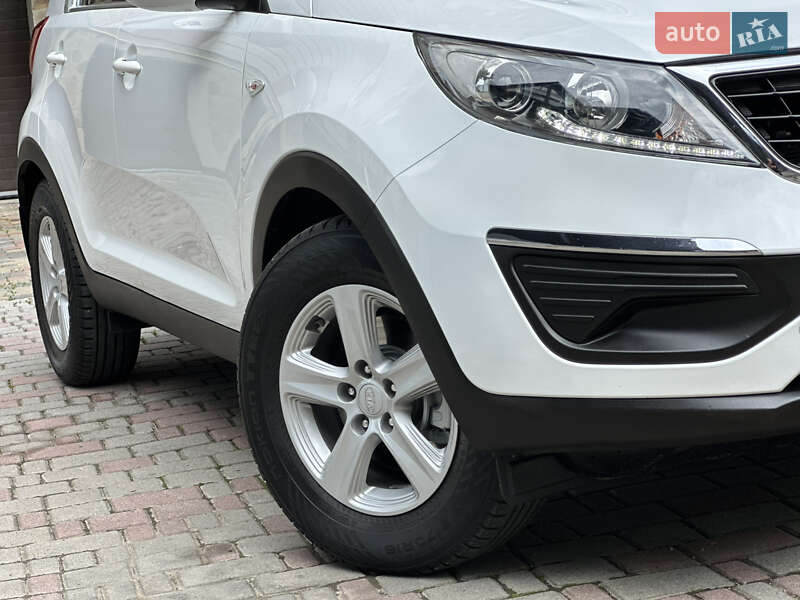 Внедорожник / Кроссовер Kia Sportage 2014 в Надворной