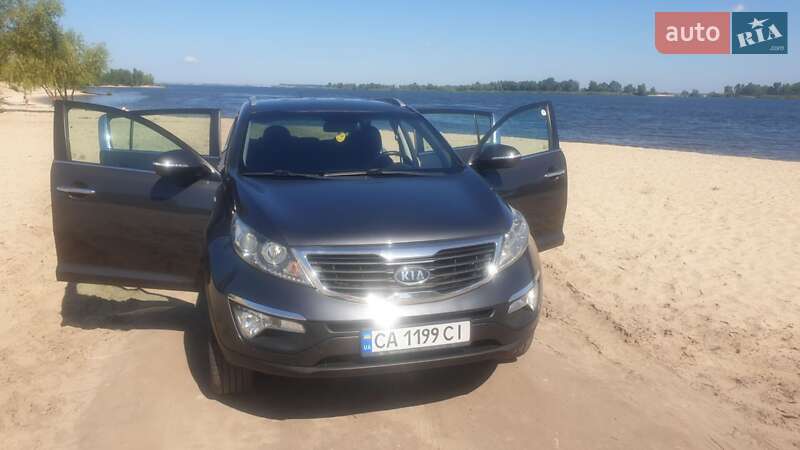 Позашляховик / Кросовер Kia Sportage 2011 в Черкасах