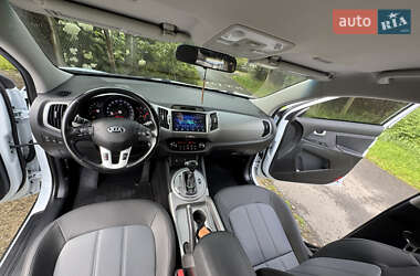 Позашляховик / Кросовер Kia Sportage 2015 в 