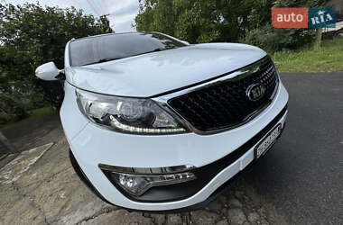 Позашляховик / Кросовер Kia Sportage 2015 в 