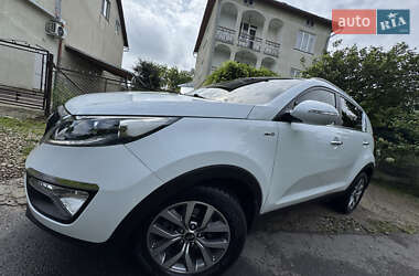 Позашляховик / Кросовер Kia Sportage 2015 в 