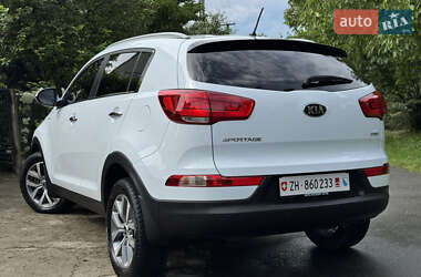 Позашляховик / Кросовер Kia Sportage 2015 в 