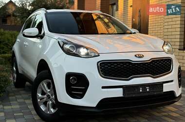Внедорожник / Кроссовер Kia Sportage 2016 в 