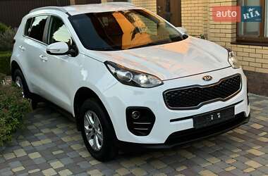 Внедорожник / Кроссовер Kia Sportage 2016 в 