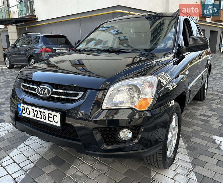 Позашляховик / Кросовер Kia Sportage 2008 в Івано-Франківську