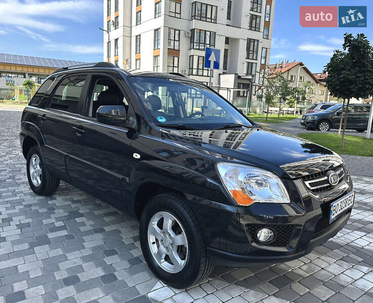 Позашляховик / Кросовер Kia Sportage 2008 в Івано-Франківську