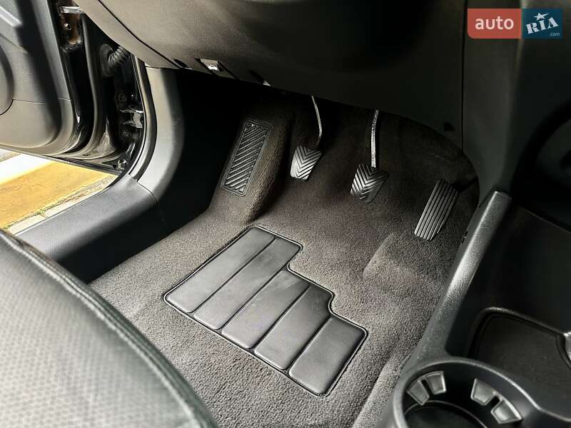 Позашляховик / Кросовер Kia Sportage 2008 в Івано-Франківську