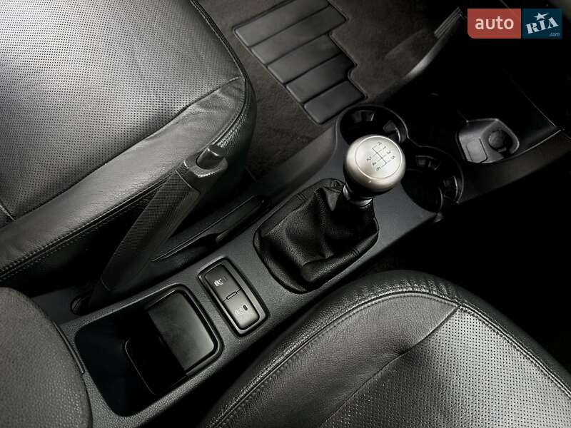 Позашляховик / Кросовер Kia Sportage 2008 в Івано-Франківську