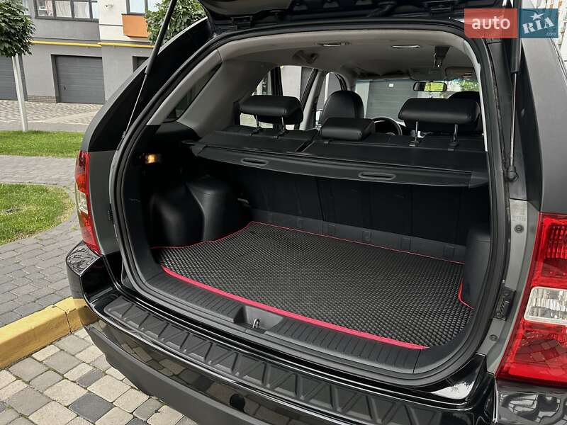 Позашляховик / Кросовер Kia Sportage 2008 в Івано-Франківську