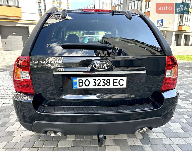 Позашляховик / Кросовер Kia Sportage 2008 в Івано-Франківську