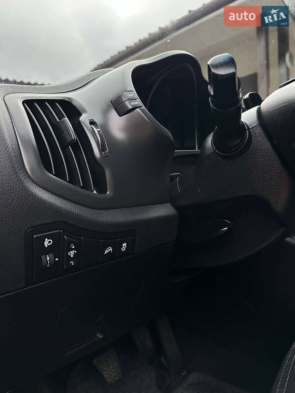Внедорожник / Кроссовер Kia Sportage 2013 в Камне-Каширском