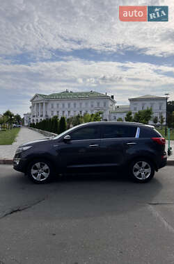 Внедорожник / Кроссовер Kia Sportage 2012 в Полтаве