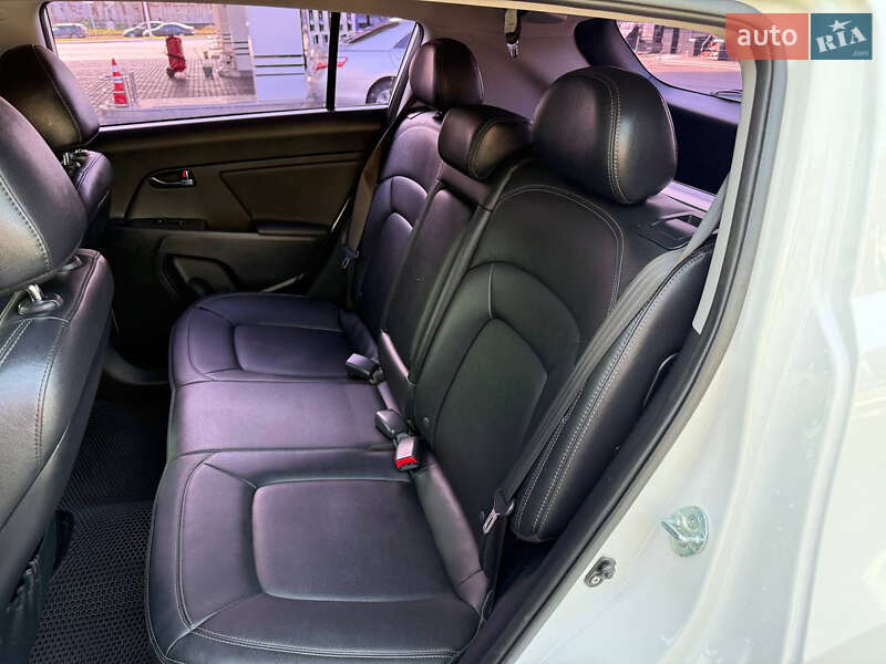 Внедорожник / Кроссовер Kia Sportage 2014 в Одессе
