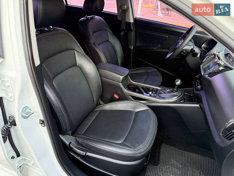 Внедорожник / Кроссовер Kia Sportage 2014 в Одессе