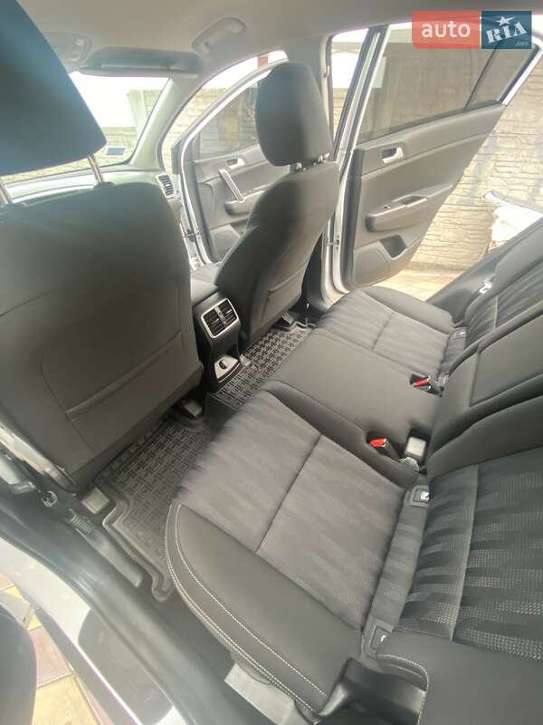 Внедорожник / Кроссовер Kia Sportage 2021 в Днепре