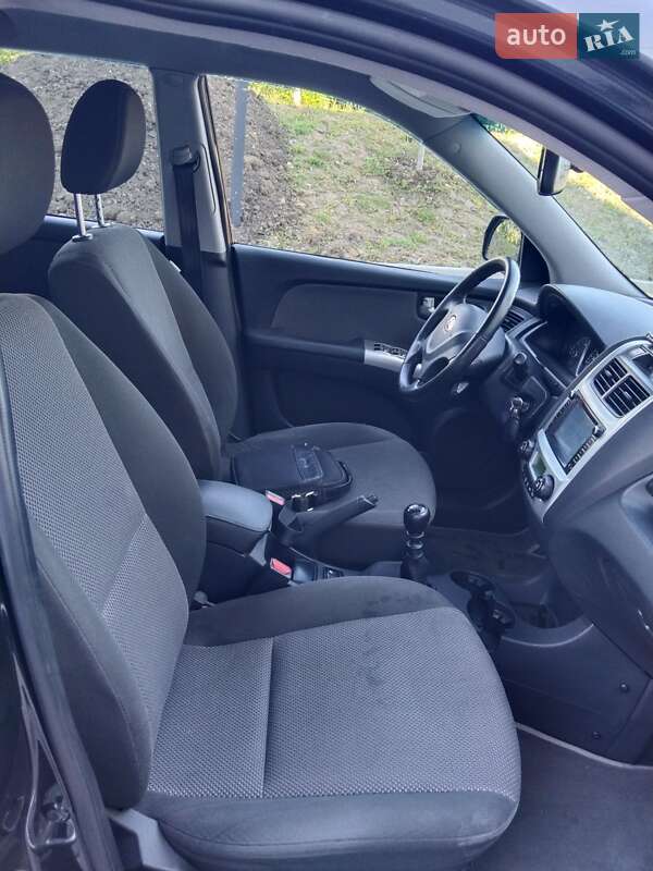 Позашляховик / Кросовер Kia Sportage 2008 в Івано-Франківську