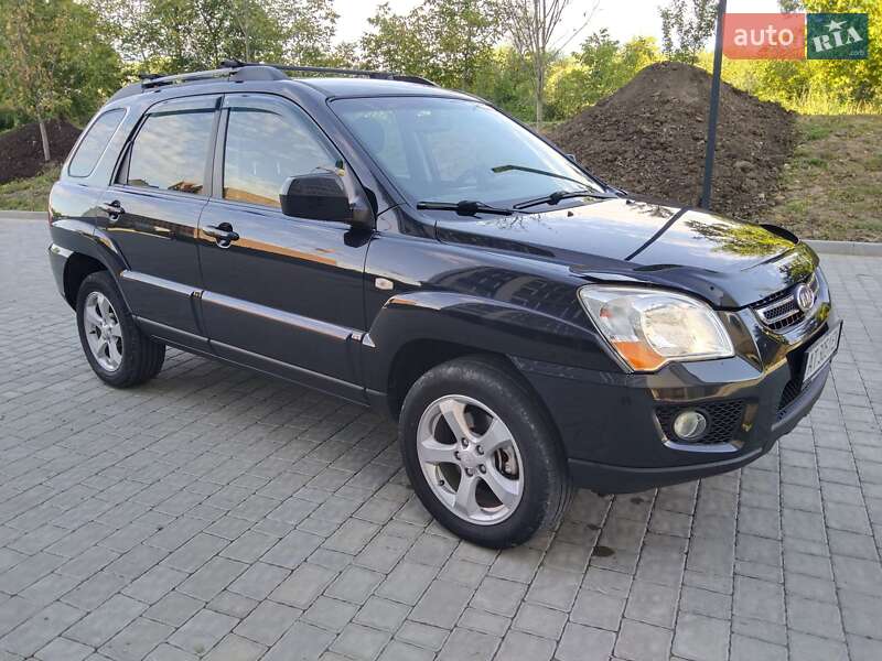 Позашляховик / Кросовер Kia Sportage 2008 в Івано-Франківську