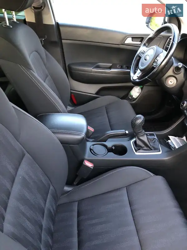 Kia Sportage 2018 VIN U5YPG814AJL521932 фото оголошення 9 з 39