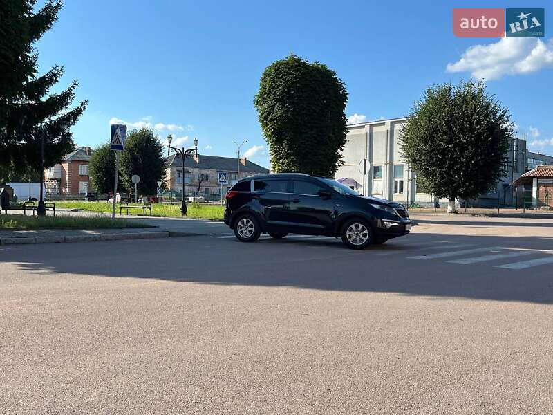 Позашляховик / Кросовер Kia Sportage 2011 в Овручі