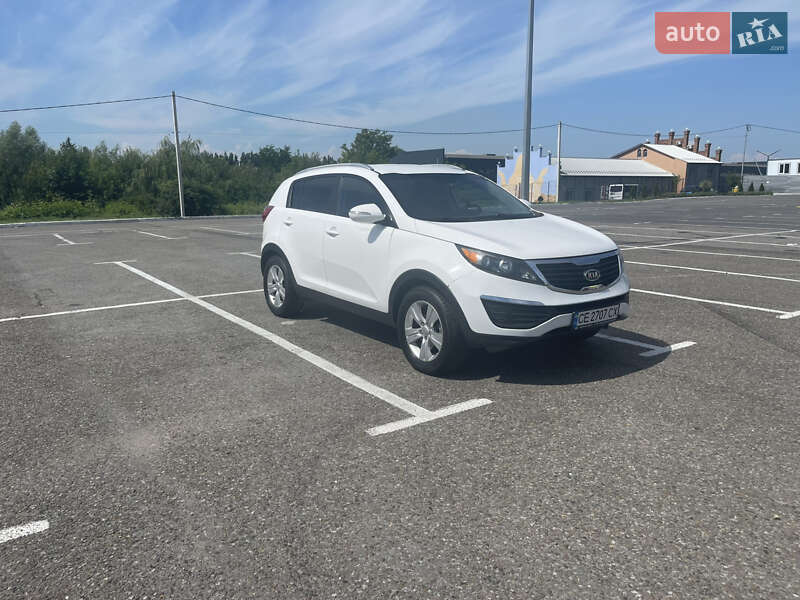 Внедорожник / Кроссовер Kia Sportage 2011 в Черновцах