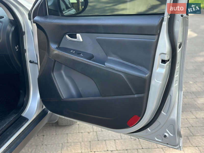 Внедорожник / Кроссовер Kia Sportage 2010 в Стрые фото 32 Внедорожник / Кроссовер Kia Sportage 2010 в Стрые