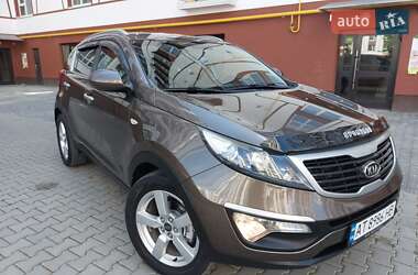 Внедорожник / Кроссовер Kia Sportage 2010 в Ивано-Франковске