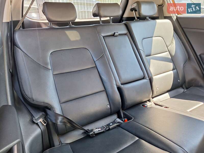 Внедорожник / Кроссовер Kia Sportage 2015 в Одессе