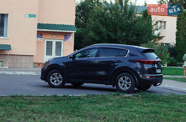 Внедорожник / Кроссовер Kia Sportage 2017 в Староконстантинове