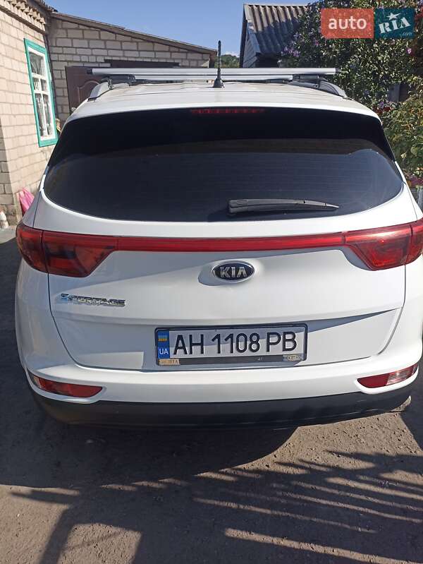 Внедорожник / Кроссовер Kia Sportage 2016 в Аулах