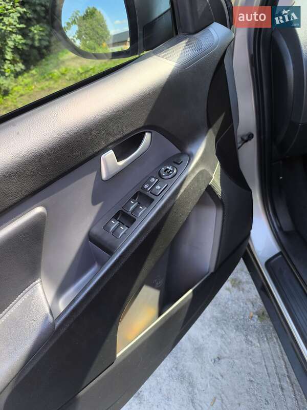 Внедорожник / Кроссовер Kia Sportage 2012 в Виннице