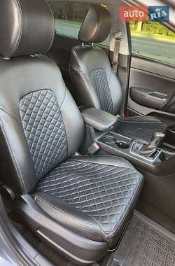 Позашляховик / Кросовер Kia Sportage 2021 в 