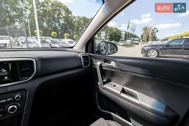 Позашляховик / Кросовер Kia Sportage 2018 в Львові