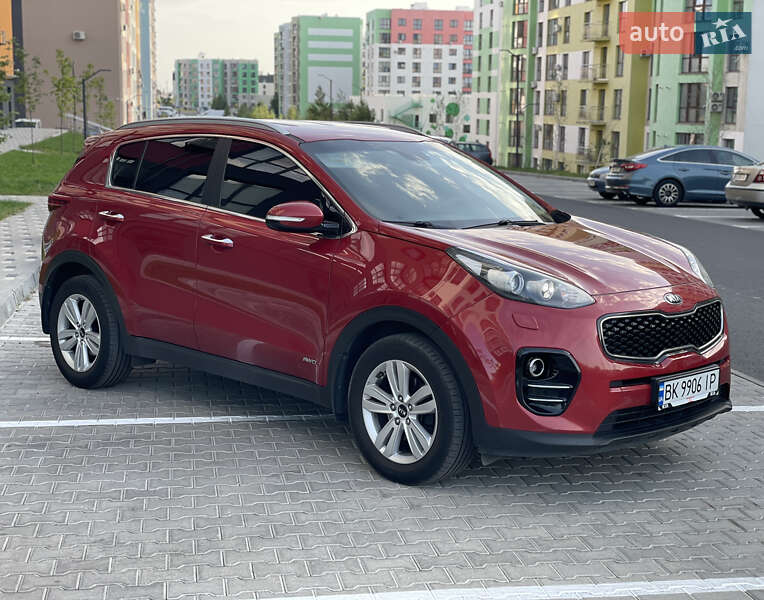 Внедорожник / Кроссовер Kia Sportage 2016 в Ровно